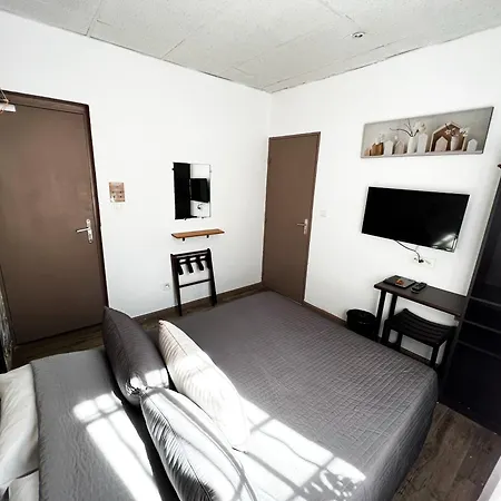 Abelia Hotel 2*